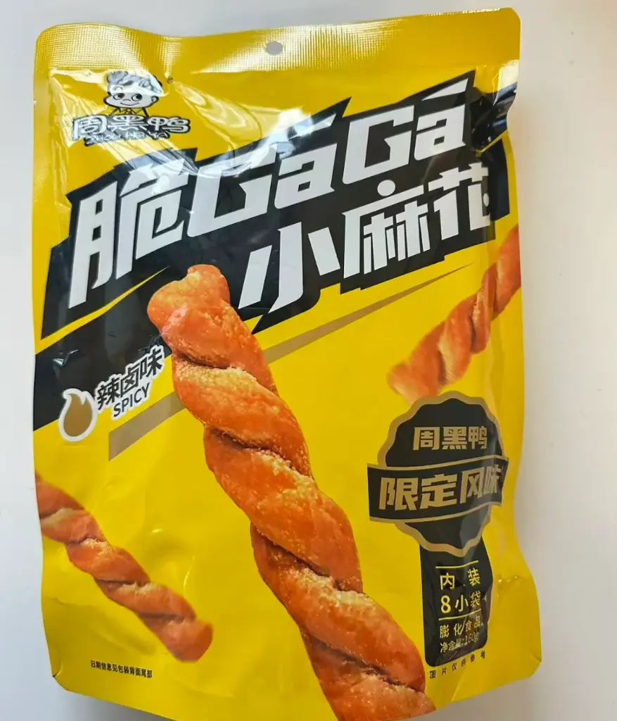 周黑鴨辣滷小麻花 160g 8pc x 20